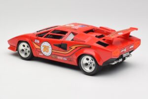 Lamborghini Countach Rouge Bburago 1:18 3047 Métal — image 7 sur 8