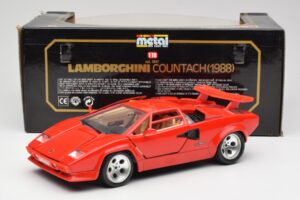 Lamborghini Countach Rouge Bburago 1:18 3047-M1 Métal — image 8 sur 8