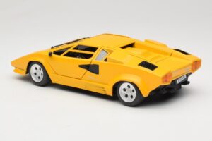 Lamborghini Countach TC Jaune Tonka 1:18 09035-R1 Métal — image 7 sur 8