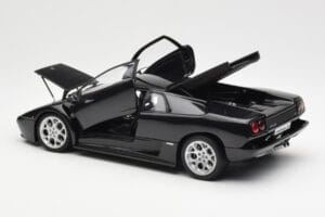 Lamborghini Diablo 6.0 Noir AUTOart 1:18 74528 Métal — image 5 sur 8