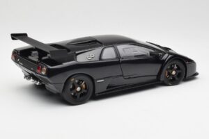 Lamborghini Diablo GTR Noir AUTOart 1:18 74522 Métal — image 3 sur 8