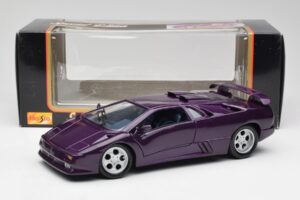Lamborghini Diablo Jota Violet Maisto 1:18 50276 Métal — image 8 sur 8