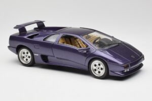 Lamborghini Diablo Violet Maisto 1:18 3028 Métal — image 6 sur 8