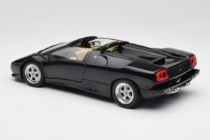 Lamborghini Diablo Roadster Noir AUTOart 1:18 70093-R1 Métal — image 9 sur 10
