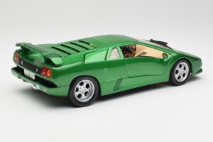 Lamborghini Diablo SE Vert Maisto 1:18 50303 Métal — image 3 sur 8