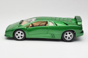 Lamborghini Diablo SE Vert Maisto 1:18 50303 Métal — image 4 sur 8