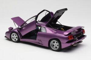 Lamborghini Diablo SE30 Jota Violet Métallisé AUTOart 1:18 79142 Composite — image 5 sur 8