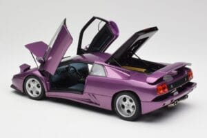 Lamborghini Diablo SE30 Anniversary Edition Violet Métallisé AUTOart 1:18 79158 Métal — image 5 sur 8