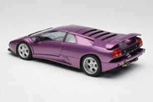 Lamborghini Diablo SE30 Anniversary Edition Violet Métallisé AUTOart 1:18 79158 Métal — image 7 sur 8