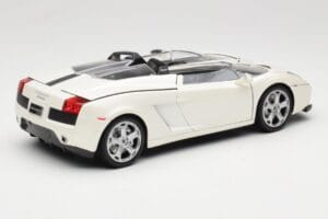 Lamborghini Gallardo Concept S Blanc Motormax 1:18 79156 Métal — image 3 sur 8