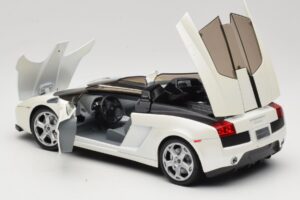 Lamborghini Gallardo Concept Blanc Mondo Motors 1:18 146432 Métal — image 5 sur 8