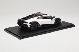 Lamborghini Huracan Sterrato No. 63 Blanc TopSpeed 1:18 TS0610 Résine — image 2 sur 6