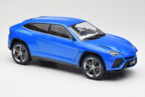 Lamborghini Urus Concept Blue Metallic MCG 1:18 MCG18020 Métal — image 4 sur 6
