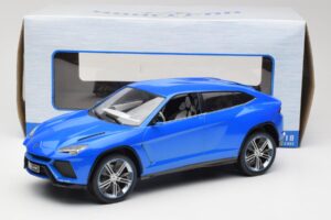 Lamborghini Urus Concept Blue Metallic MCG 1:18 MCG18020 Métal — image 6 sur 6