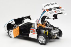 Lancia 037 Martini #1 W. Rohrl / C. Geistdorfer Winner Rally Monte Carlo 1983 Version de Nuit Kyosho 1:18 08306A Métal — image 5 sur 8
