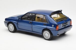 Lancia Delta HF Integrale Evo II Bleu Kyosho 1:18 08341BL Métal — image 7 sur 8