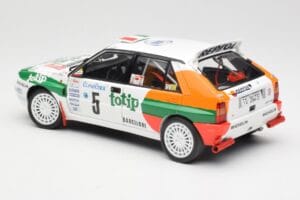 Lancia Delta HF Integrale Evo II Totip #5 A. Aghini / S. Farnocchia Rally Monte Carlo 1993 Kyosho 1:18 08348F Métal — image 7 sur 8