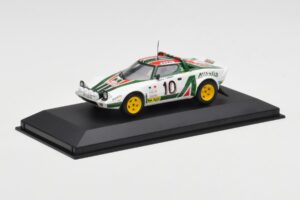 Lancia Stratos #10 Team Alitalia S. Munari / S. Maiga Rally Monte Carlo 1976 Minichamps 1:43 430761210 Métal — image 2 sur 4