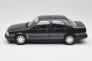 Lancia Thema Turbo 16V LX Serie II Noir Mitica 1:18 202010-D Métal — image 4 sur 8