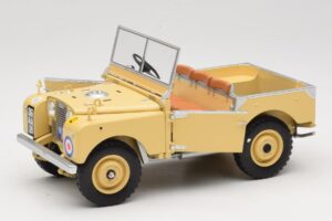 Land Rover 88 Series I RAF Beige Minichamps 1:18 150168911 Métal — image 2 sur 8