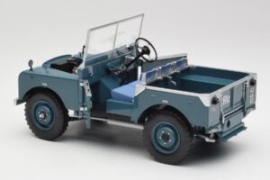 Land Rover 88 Series I Bleu Clair Minichamps 1:18 150168907 Métal — image 5 sur 8