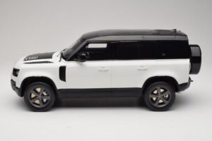 Land Rover Defender 110 L663 GT Spirit 1:12 GT554 Résine — image 3 sur 6