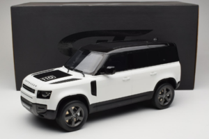 Land Rover Defender 110 L663 GT Spirit 1:12 GT554 Résine — image 6 sur 6