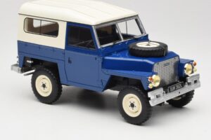 Land Rover Lightweight Series III Bleu Foncé BoS Models 1:18 BOS382 Résine — image 4 sur 6