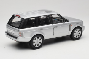 Land Rover Range Rover L322 Argent Welly 1:18 12536W Métal — image 3 sur 8