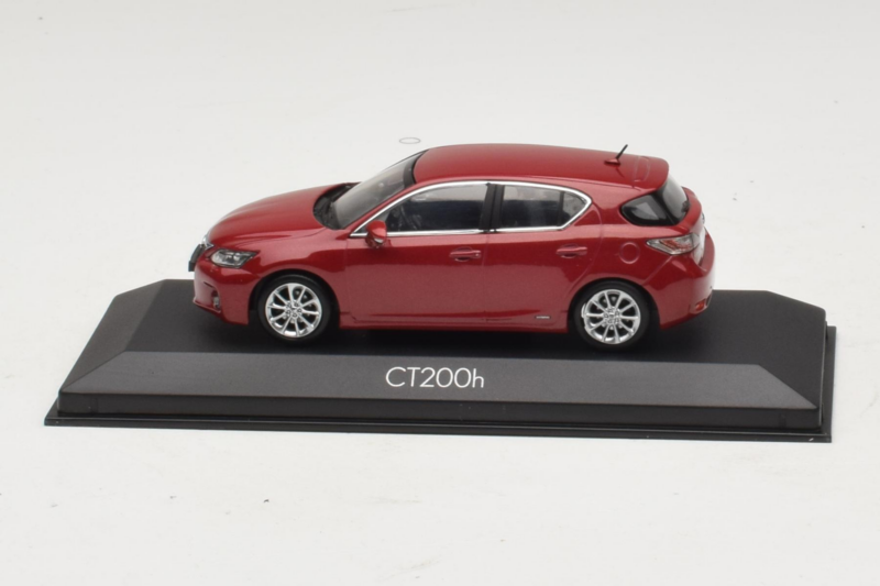 Lexus CT200h Rouge Minichamps 1:43 Lexus CT200h Rouge Minichamps 1:43 LEXUS002 Métal