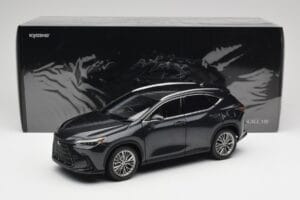 Lexus NX450h+ AZ20 Noir Kyosho 1:18 08968GBK Résine — image 8 sur 8