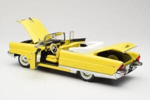 Lincoln Premiere Cabriolet Jaune Sun Star 1:18 4641 Métal — image 5 sur 8