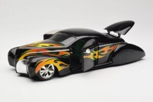Lincoln Zephyr Scrape Custom Noir avec Flammes Hot Wheels 1:18 57319 Métal — image 2 sur 8