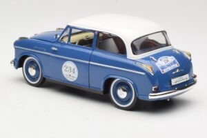 Lloyd Alexander TS #234 Bleu Revell 1:18 08463 Métal — image 7 sur 8