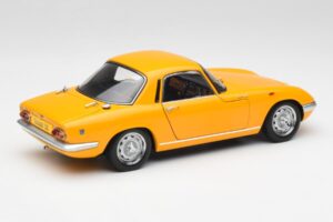 Lotus Elan S/E Racing Jaune AUTOart 1:18 75352 Métal — image 3 sur 8