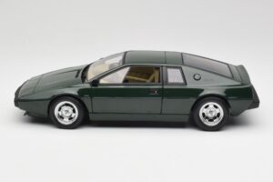 Lotus Esprit S1 Vert AUTOart 1:18 75302 Métal — image 4 sur 8