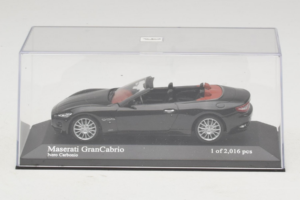 Maserati GranCabrio Noir Métallisé Minichamps 1:43 400123930 Métal — image 4 sur 5