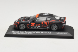 Maserati GranTurismo MC GT4 #32 J. Sicart Maserati MC 2010 Minichamps 1:43 400101232 Métal