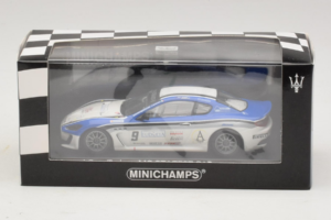 Maserati GranTurismo MC GT4 #9 Moncada / Petrini Maserati MC 2010 Minichamps 1:43 400101209 Métal — image 4 sur 5
