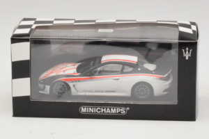 Maserati GranTurismo MC GT4 Trofeo GranTurismo MC Test Car 2010 Minichamps 1:43 400101201 Métal — image 4 sur 4