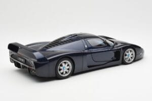 Maserati MC12 Road Car Bleu Metallic AUTOart 1:18 75802 Métal — image 3 sur 8