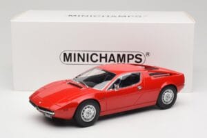 Maserati Merak Rouge Minichamps 1:18 107123761 Résine — image 6 sur 6