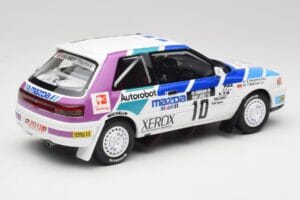 Mazda 323 GTX #10 T. Makinen / S. Harjanne 1000 Lakes Rally 1991 Otto 1:18 OT1099 Résine — image 2 sur 6