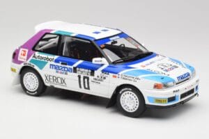 Mazda 323 GTX #10 T. Makinen / S. Harjanne 1000 Lakes Rally 1991 Otto 1:18 OT1099 Résine — image 4 sur 6