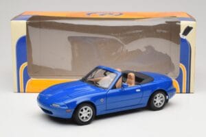 Mazda MX-5 NA Twilight Bleu Mica Gate 1:18 1013 Métal — image 8 sur 8