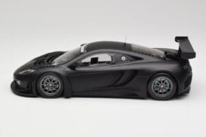 McLaren 12C GT3 Carbon Mat Noir Minichamps 1:18 151121390 Métal — image 3 sur 6