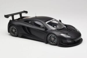 McLaren 12C GT3 Carbon Mat Noir Minichamps 1:18 151121390 Métal — image 4 sur 6
