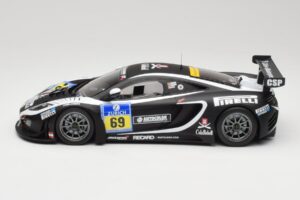 McLaren 12C GT3 Dorr Motorsport #69 C. Adams / M. Klasen 24 Hours Nurburgring 2013 Minichamps 1:18 151131369 Métal — image 3 sur 6