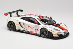 McLaren 12C GT3 #11 Art Grand Prix C. Leclerc / N. Parisy / A. Soucek Spa 24 Hours 2013 Minichamps 1:18 151131311 Métal — image 4 sur 6