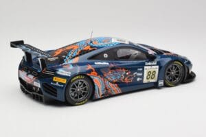 McLaren 12C GT3 #88 Von Ryan Racing A. Barff / T. Goodwin / B. Senna Spa 24 Hours 2013 Minichamps 1:18 151131388 Métal — image 2 sur 6